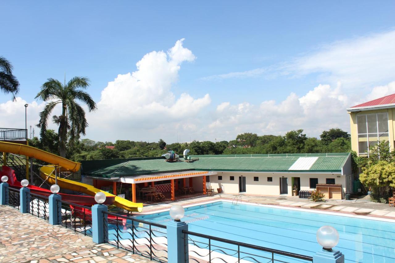 Eon Centennial Resort Hotel & Waterpark Iloilo City Exteriér fotografie
